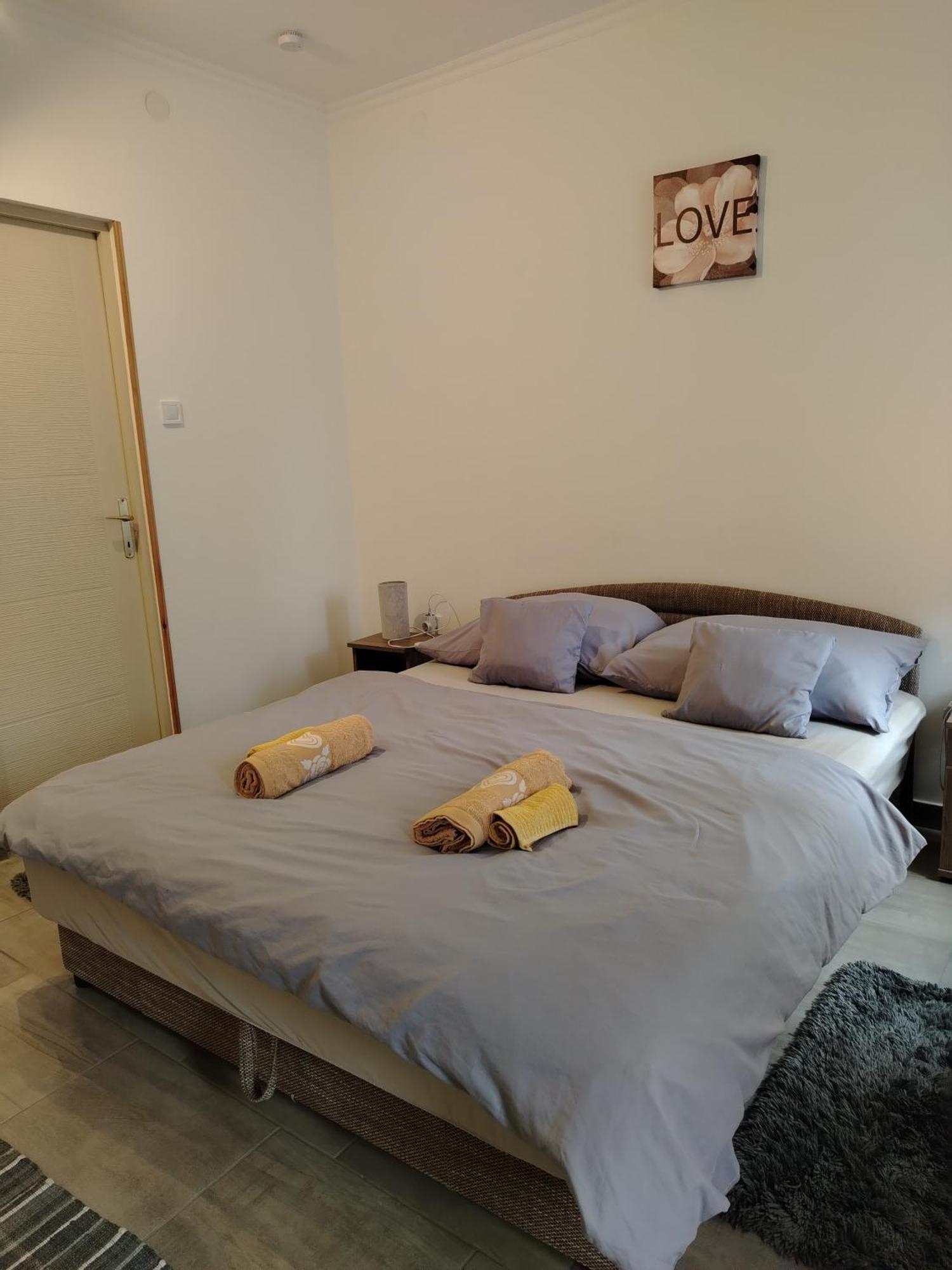 Kaptárkő Apartmanház Demjén Esterno foto