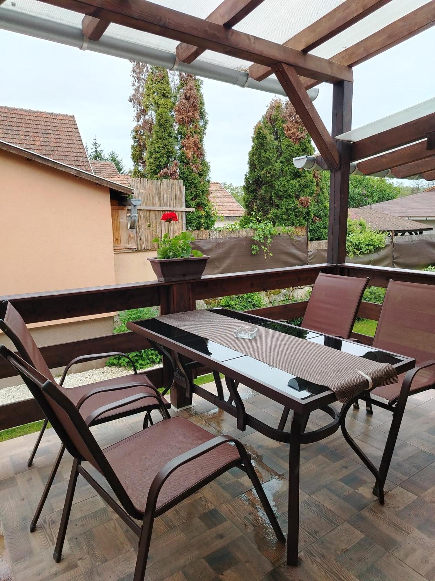 Kaptárkő Apartmanház Demjén Esterno foto